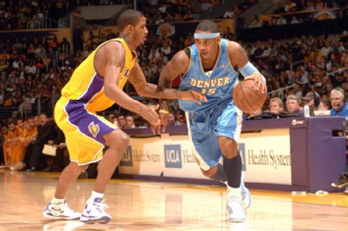 TES发布对阵WBG赛后返图：明暗无辄，我们会坚定地越过夜幕